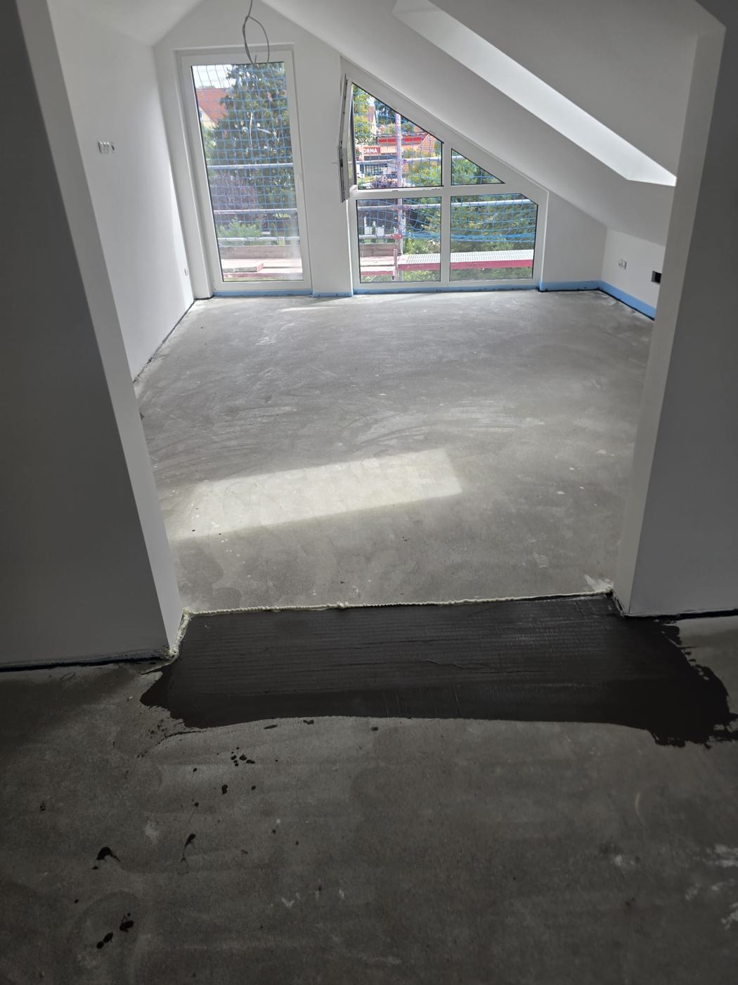 Bathroom sealed dust-tight during floor works